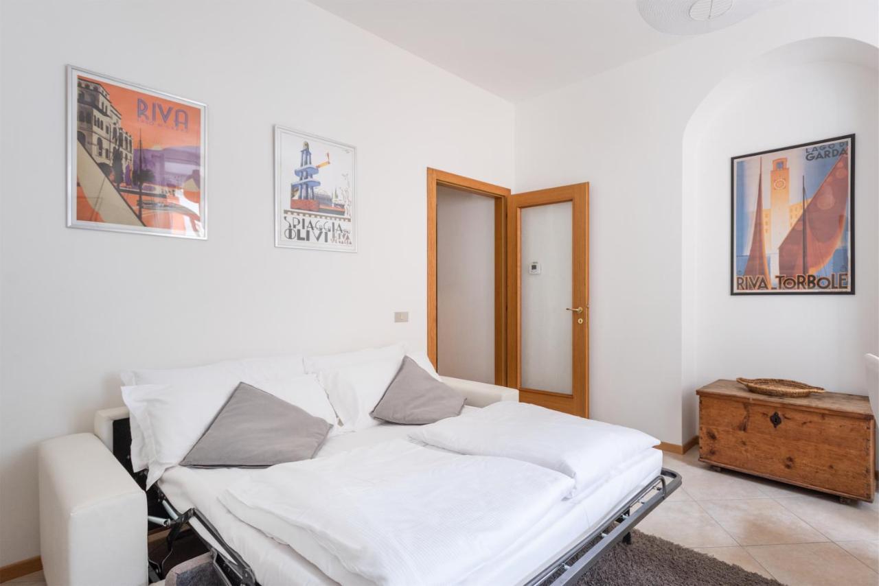 Residenza Ester Riva del Garda Bagian luar foto