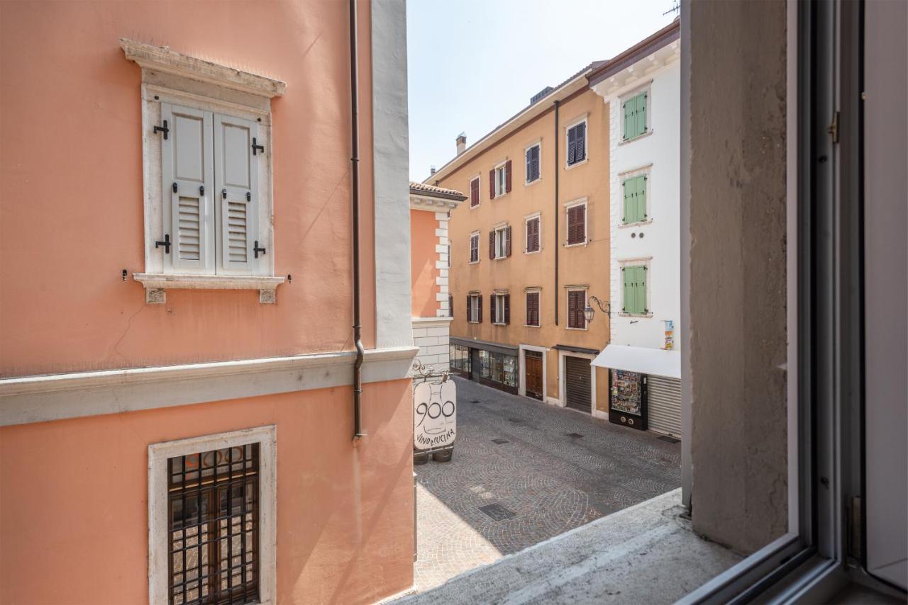 Residenza Ester Riva del Garda Bagian luar foto