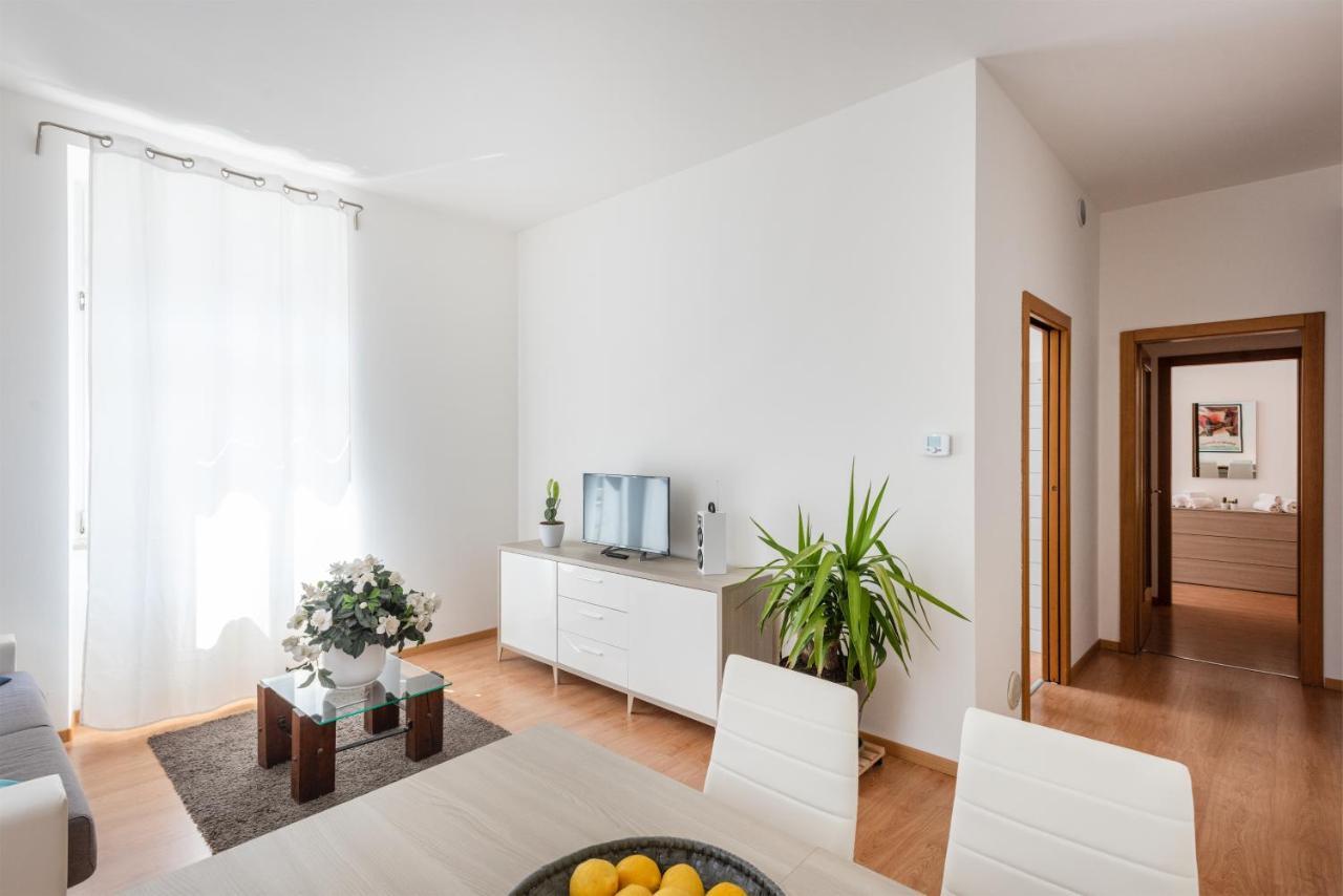 Residenza Ester Riva del Garda Bagian luar foto