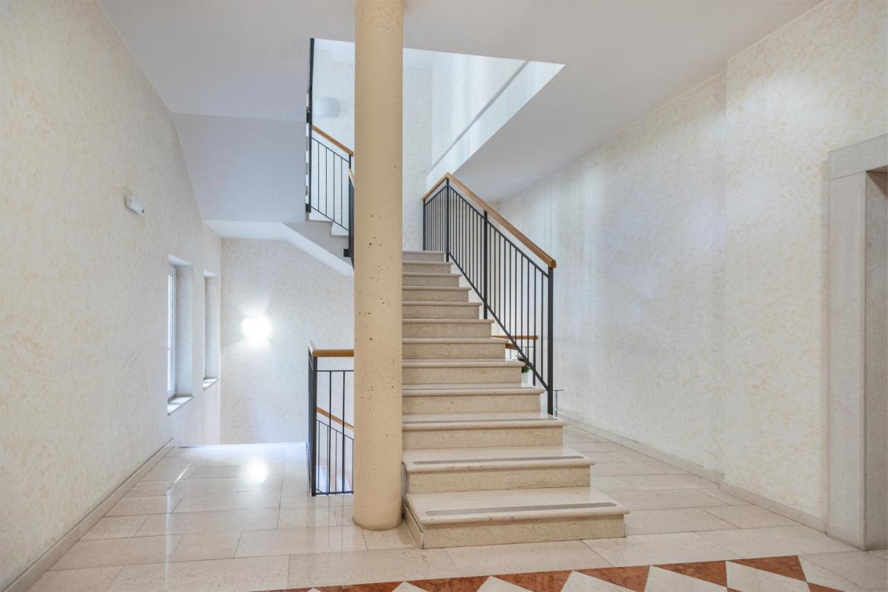 Residenza Ester Riva del Garda Bagian luar foto