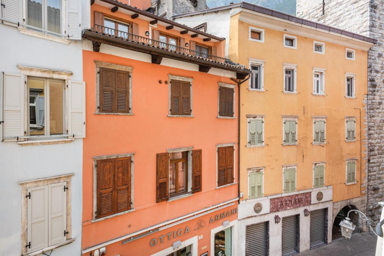 Residenza Ester Riva del Garda Bagian luar foto